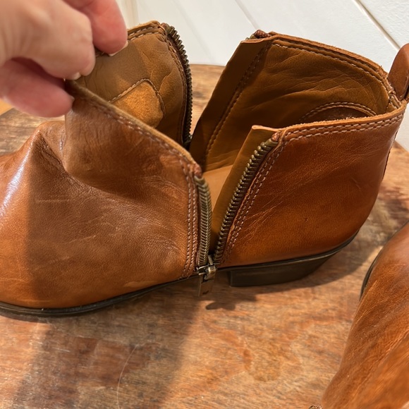 Lucky Brand Basel Booties - Sz: 7, Cognac, Leather - Picture 14 of 15